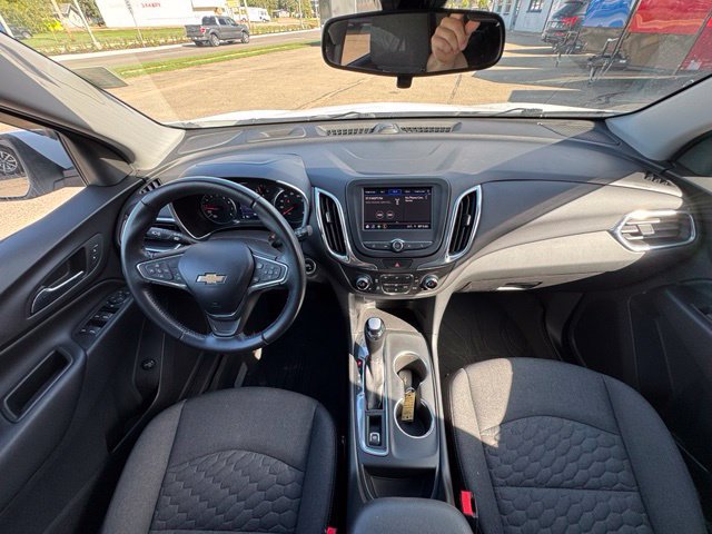 Used 2021 Chevrolet Equinox LT AWD/4WD image 16