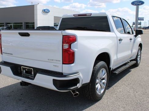 Used 2020 Chevrolet Silverado 1500 Custom w/ Trailering Package RWD image 5