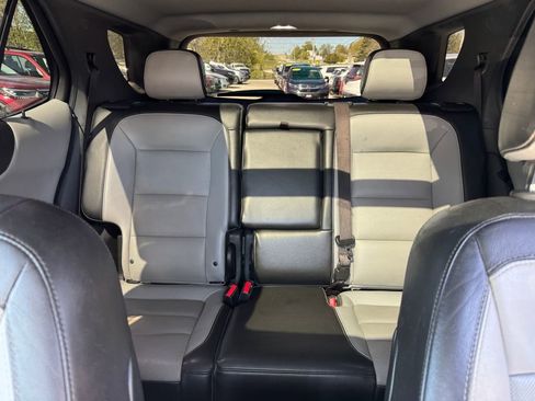 Used 2019 Chevrolet Equinox Premier FWD image 22