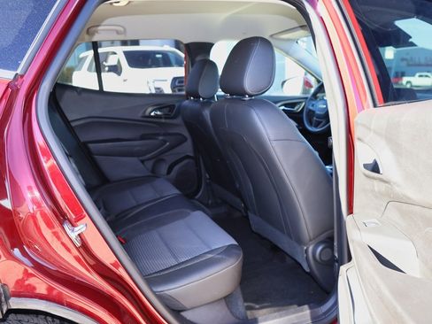 Certified 2024 Chevrolet Trax LT image 25