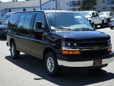 Used 2012 Chevrolet Express 2500 w/ Power Package RWD image 7