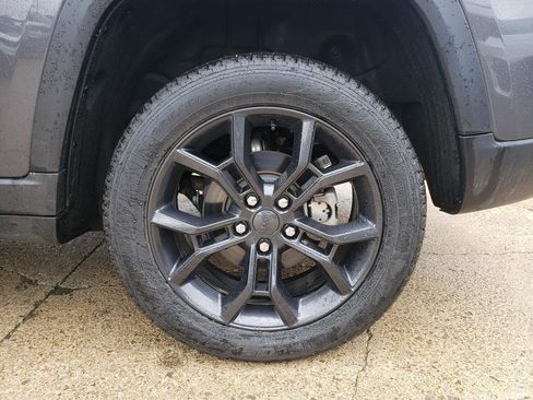 New 2025 Jeep Grand Cherokee Limited w/ Trailer Tow Package AWD/4WD image 24