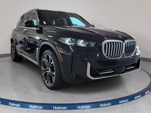 Used 2026 BMW X5 sDrive40i w/ Premium Package image 3