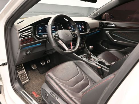 Used 2022 Volkswagen Jetta GLI Autobahn image 4
