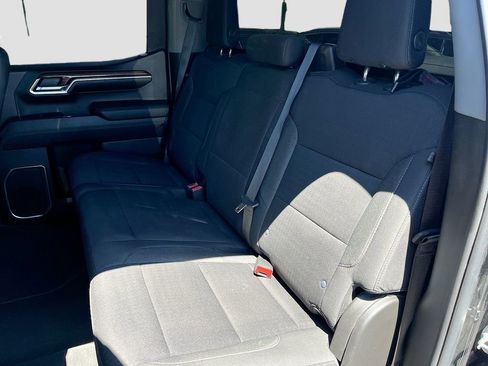 Used 2022 Chevrolet Silverado 1500 LT AWD/4WD image 23