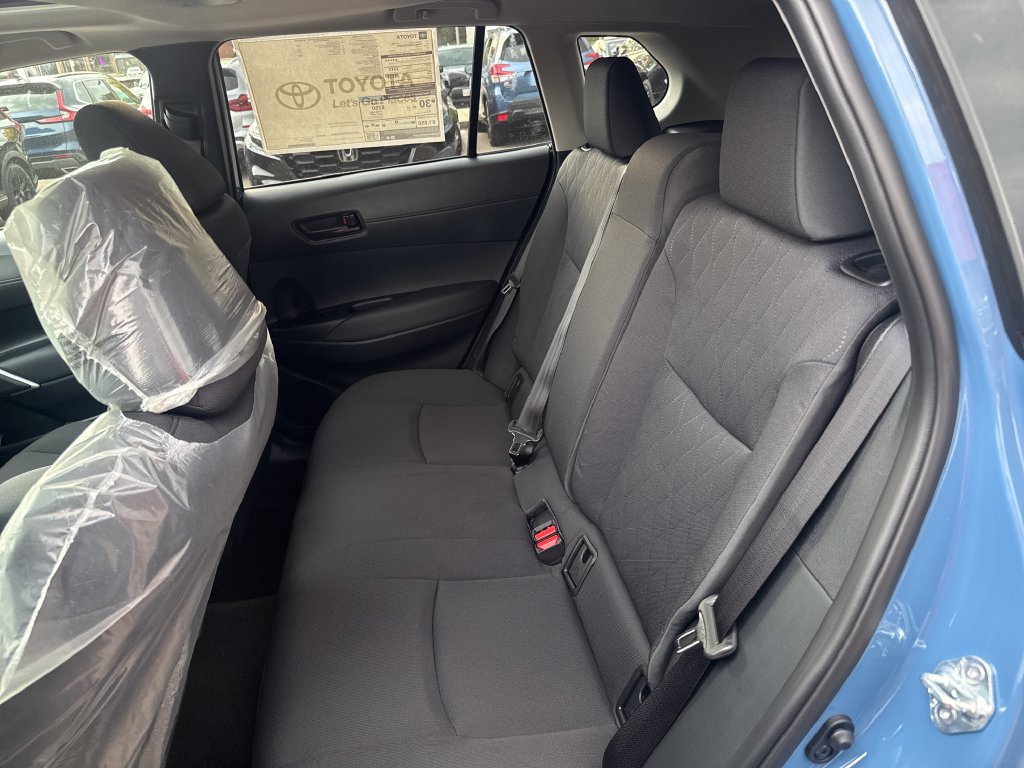 New 2026 Toyota Corolla Cross LE w/ Moonroof Package AWD/4WD image 32