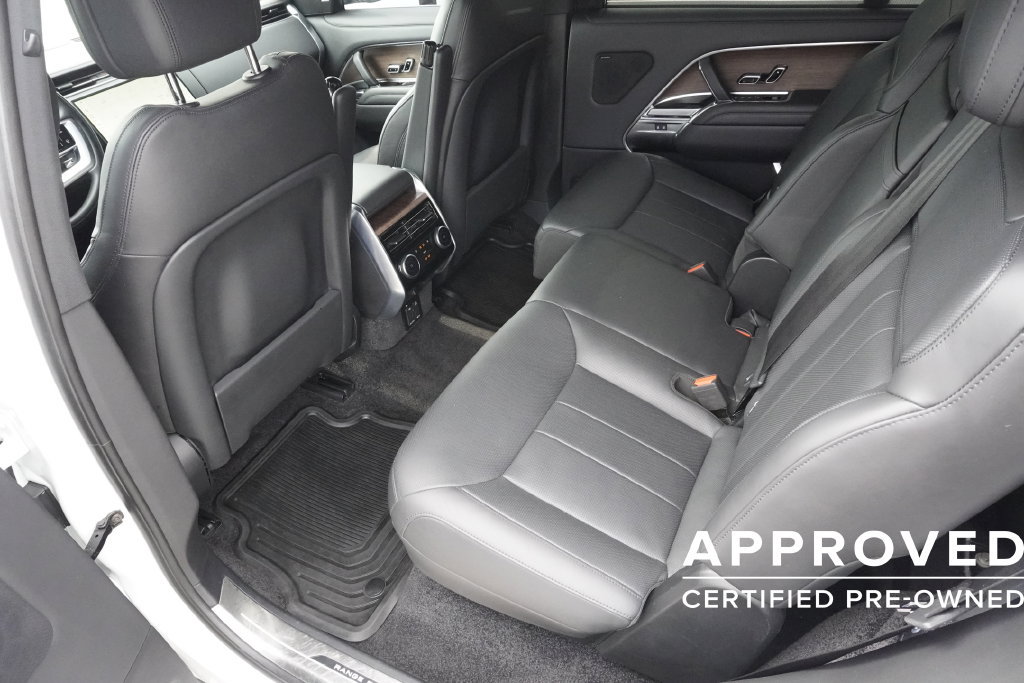 Used 2025 Land Rover Range Rover Long Wheelbase SE AWD/4WD image 29