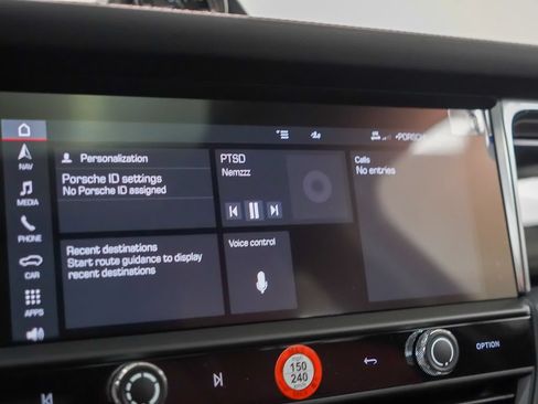 Certified 2026 Porsche Macan AWD/4WD image 16