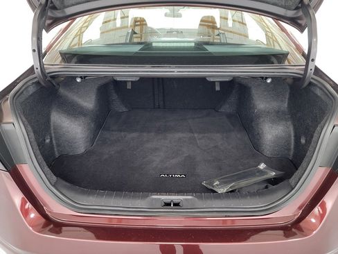 Used 2024 Nissan Altima 2.5 SV FWD image 26