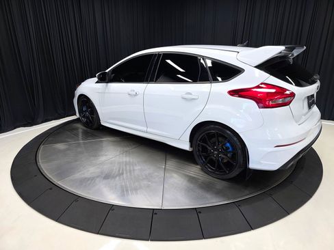 Used 2017 Ford Focus RS AWD/4WD image 11
