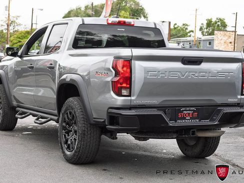 Used 2023 Chevrolet Colorado Trail Boss AWD/4WD image 15