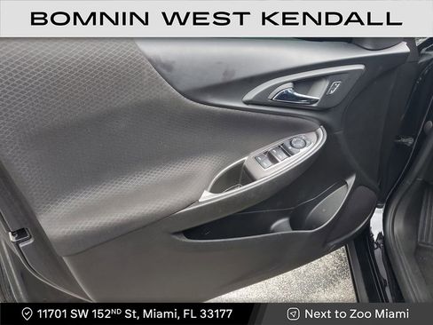 Used 2023 Chevrolet Malibu RS image 21