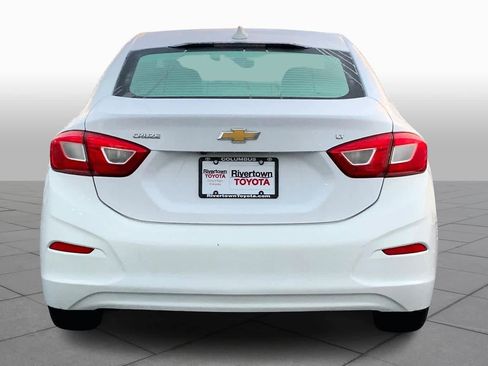 Used 2019 Chevrolet Cruze LT w/ LT Fleet Convenience Package image 4