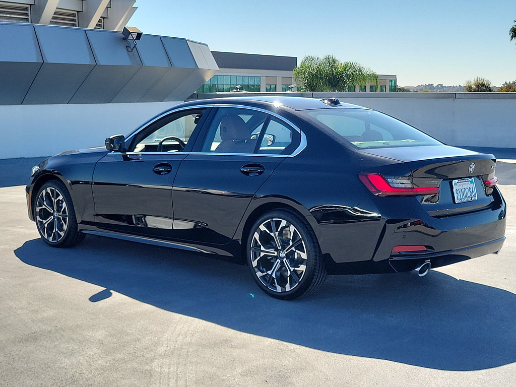 Used 2026 BMW 330i Sedan w/ Premium Package RWD image 2