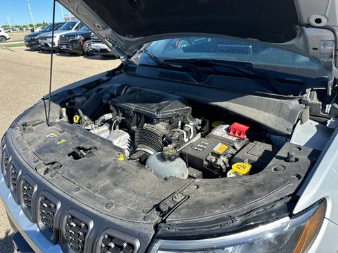 Used 2024 Jeep Compass Trailhawk AWD/4WD image 42