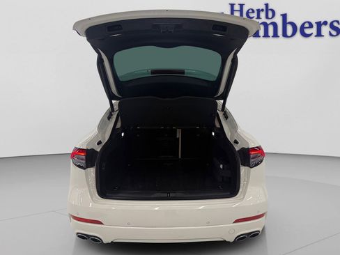 Used 2022 Maserati Levante GT image 7