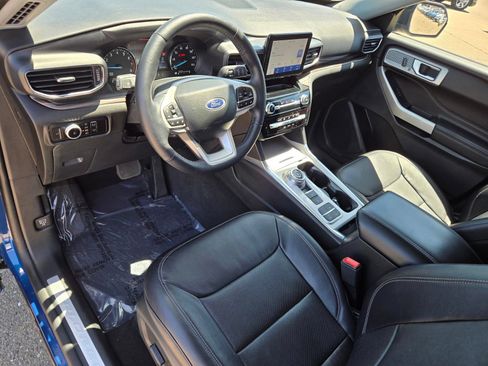 Used 2023 Ford Explorer Limited RWD image 16