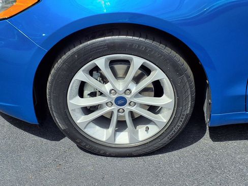 Used 2020 Ford Fusion SE FWD image 26