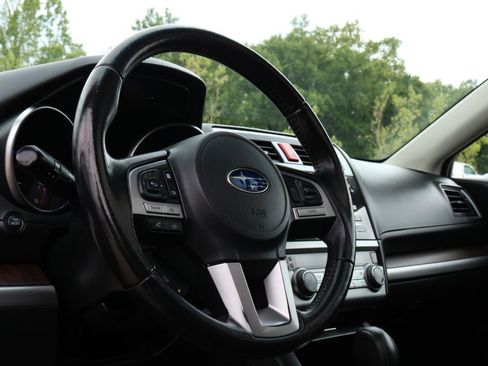 Used 2016 Subaru Outback 2.5i Limited AWD/4WD image 27