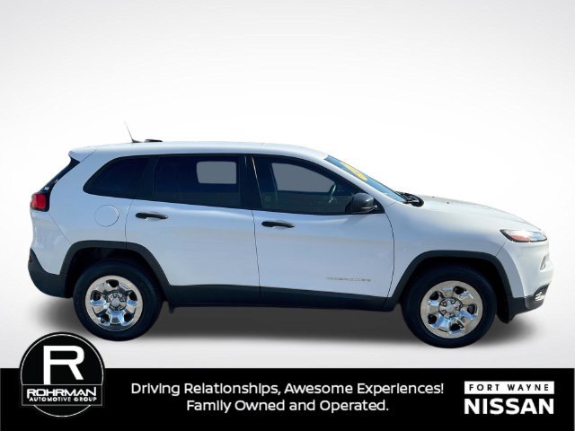 Used 2017 Jeep Cherokee Sport AWD/4WD image 32