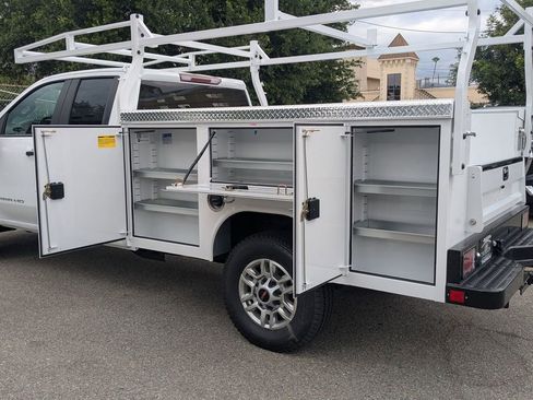 New 2026 GMC Sierra 2500 Pro w/ Convenience Package image 10