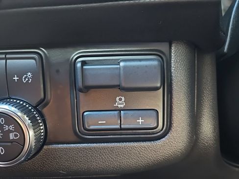 Used 2023 GMC Yukon Denali Ultimate AWD/4WD image 25