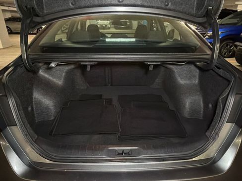 Used 2024 Nissan Altima 2.5 SV AWD/4WD image 7