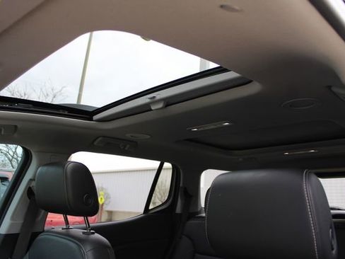 Used 2022 GMC Acadia SLT w/ Elevation Edition AWD/4WD image 8