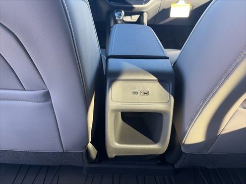 New 2026 Buick Envista Avenir image 13