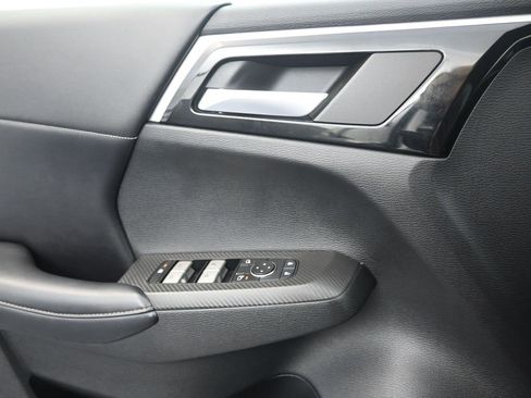 Used 2022 Mitsubishi Outlander SE image 13