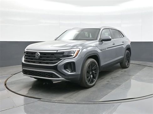 New 2026 Volkswagen Atlas Cross Sport SE image 3