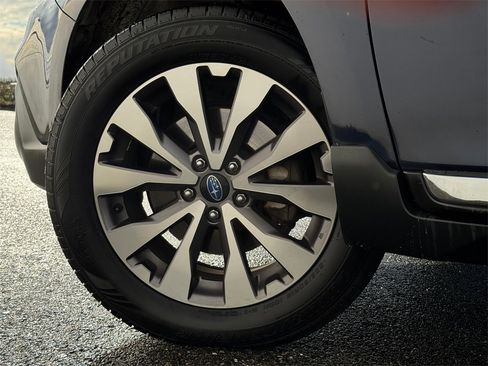 Used 2018 Subaru Outback 3.6R Touring image 27