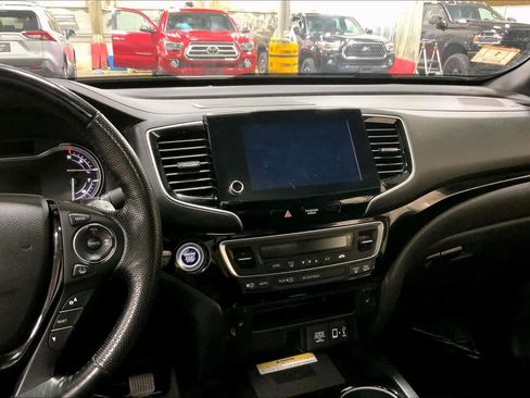 Used 2022 Honda Ridgeline Black Edition image 6