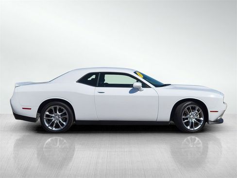 Used 2022 Dodge Challenger GT image 3