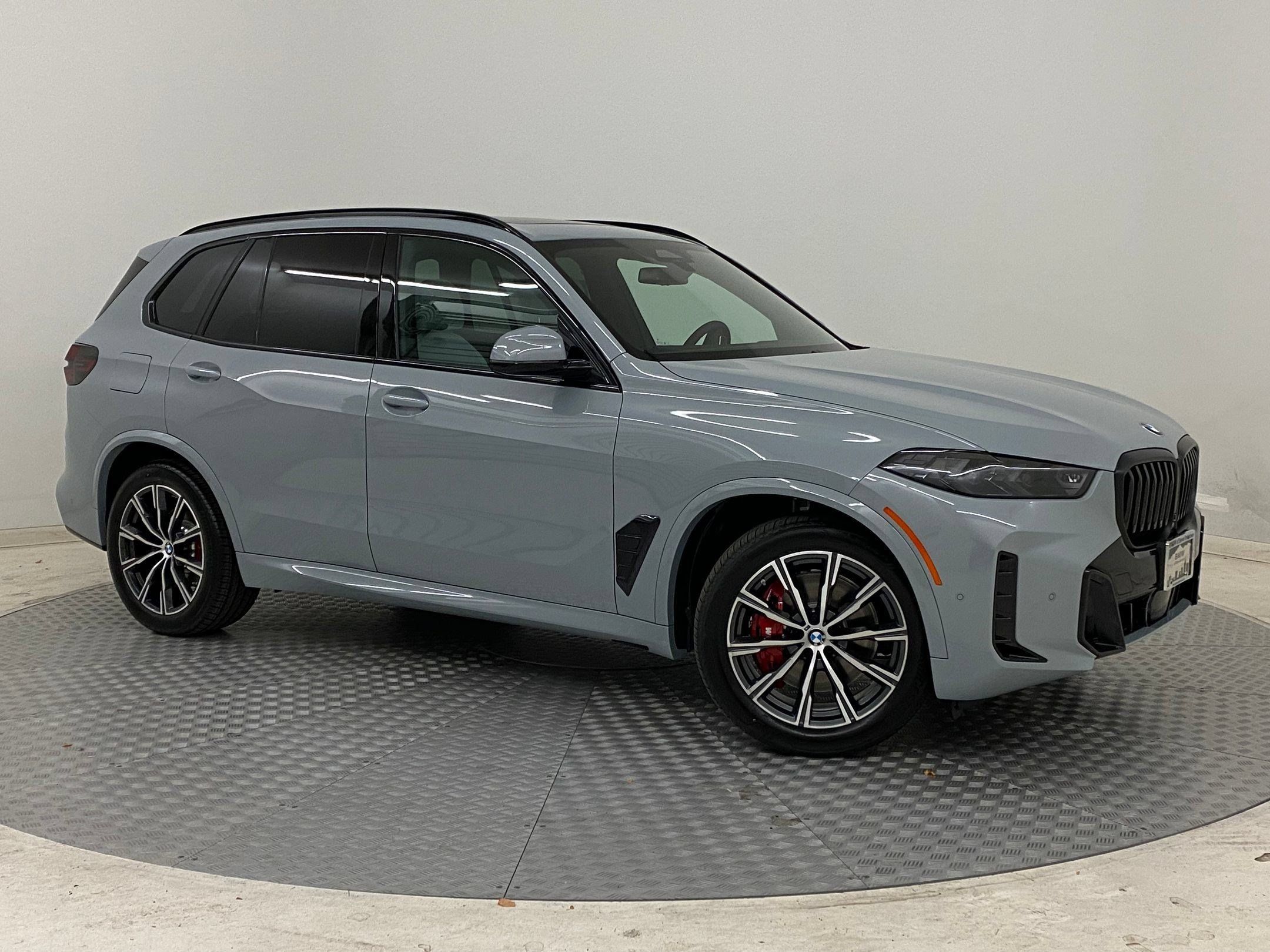 Used 2026 BMW X5 xDrive40i w/ M Sport Package AWD/4WD image 6