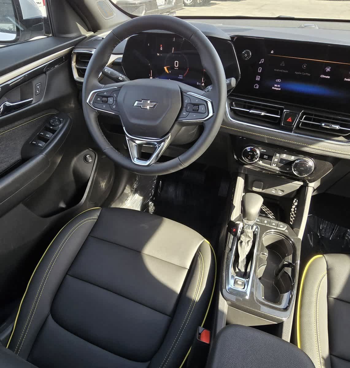 Used 2025 Chevrolet TrailBlazer ACTIV w/ Convenience Package FWD image 31
