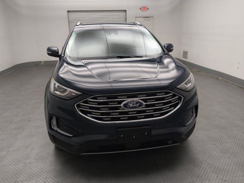 Used 2019 Ford Edge Titanium w/ Cold Weather Package AWD/4WD image 14