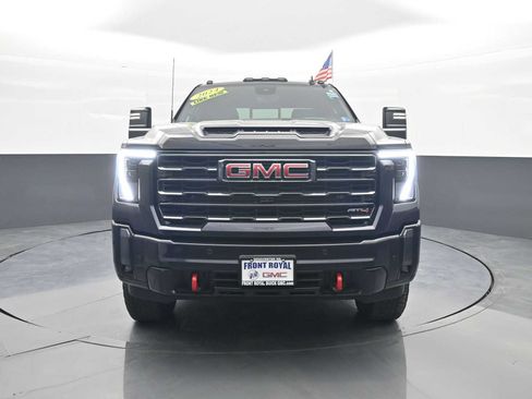 Used 2024 GMC Sierra 2500 AT4 w/ AT4 Premium Plus Package AWD/4WD image 3
