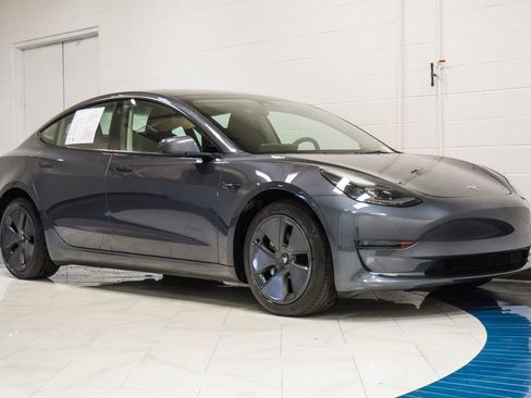 Used 2023 Tesla Model 3 Standard Range image 5