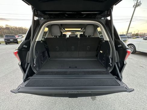 New 2025 Lincoln Navigator Reserve image 25