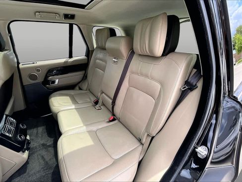 Used 2018 Land Rover Range Rover HSE AWD/4WD image 19