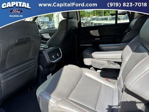 Certified 2025 Ford Expedition Max Active AWD/4WD image 18