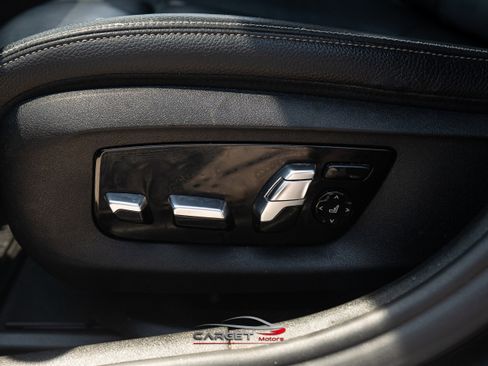 Used 2018 BMW 540i xDrive image 42