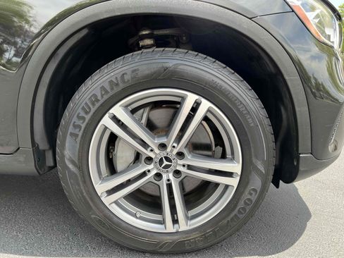 Used 2020 Mercedes-Benz GLC 300 4MATIC w/ Premium Package image 67