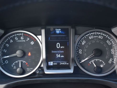 Certified 2021 Toyota Tacoma Limited image 10