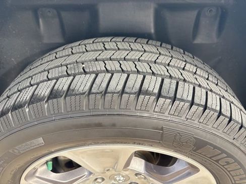 Used 2020 RAM 1500 Laramie image 10