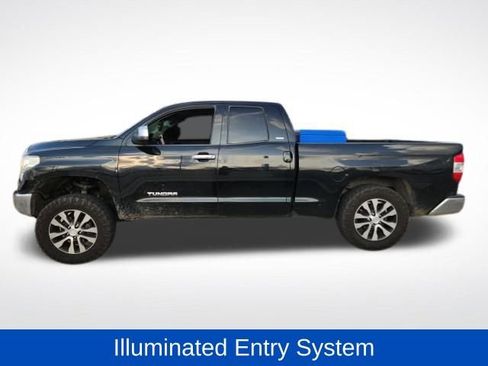 Used 2017 Toyota Tundra SR5 w/ SR5 Upgrade Package image 6