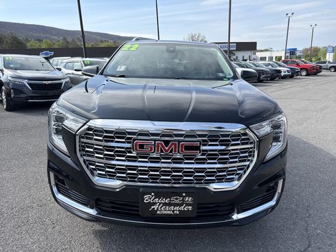 Used 2022 GMC Terrain Denali w/ LPO, Floor Liner Package AWD/4WD image 9