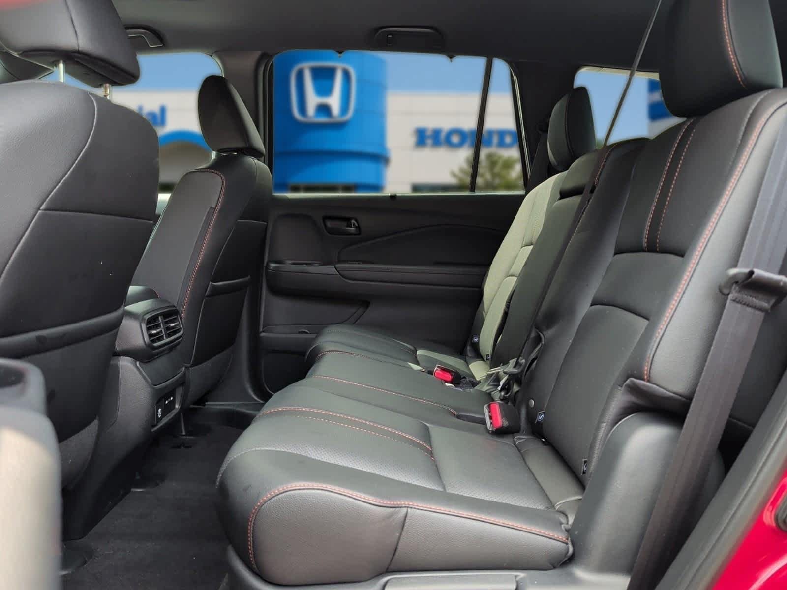Used 2024 Honda Passport TrailSport image 28
