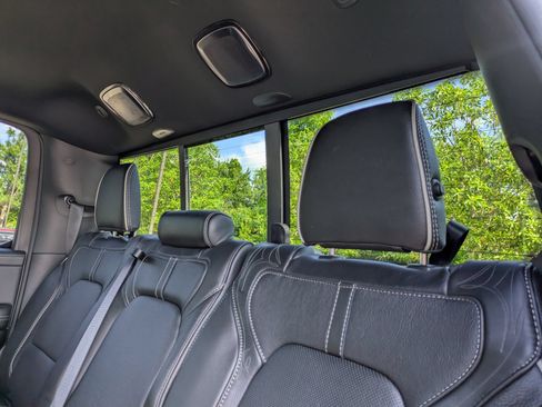 Used 2023 RAM 1500 Limited AWD/4WD image 29